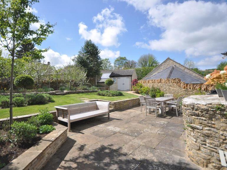 Jasmine Cottage, Upper Slaughter, Cotswolds Челтнъм Екстериор снимка
