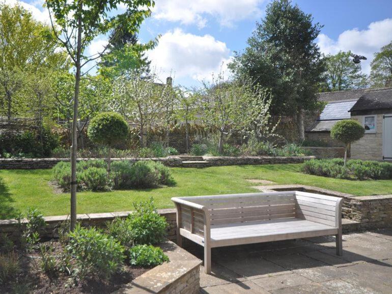 Jasmine Cottage, Upper Slaughter, Cotswolds Челтнъм Екстериор снимка
