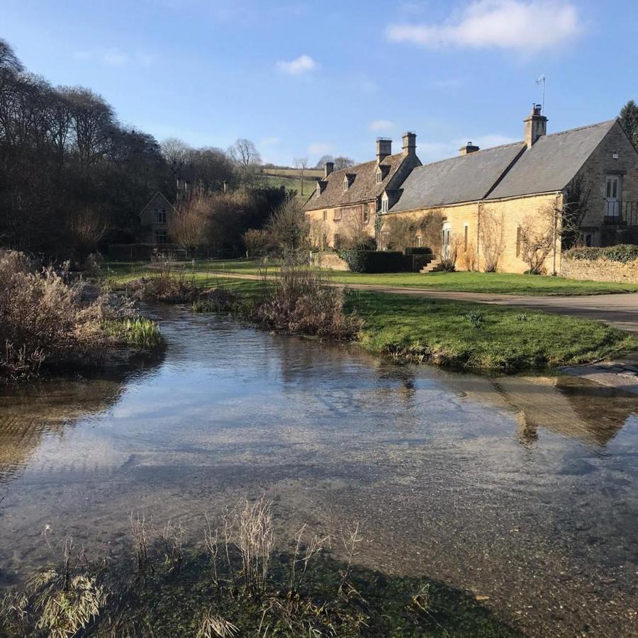Jasmine Cottage, Upper Slaughter, Cotswolds Челтнъм Екстериор снимка