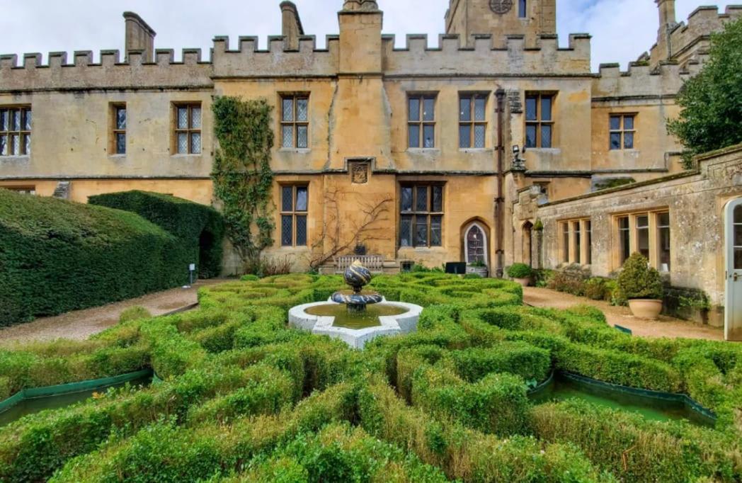 Jasmine Cottage, Upper Slaughter, Cotswolds Челтнъм Екстериор снимка