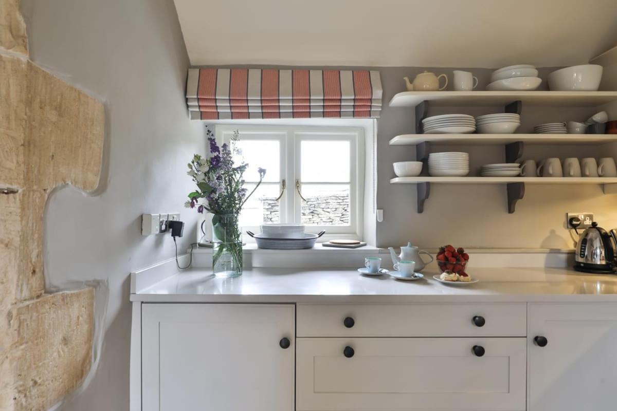 Jasmine Cottage, Upper Slaughter, Cotswolds Челтнъм Екстериор снимка